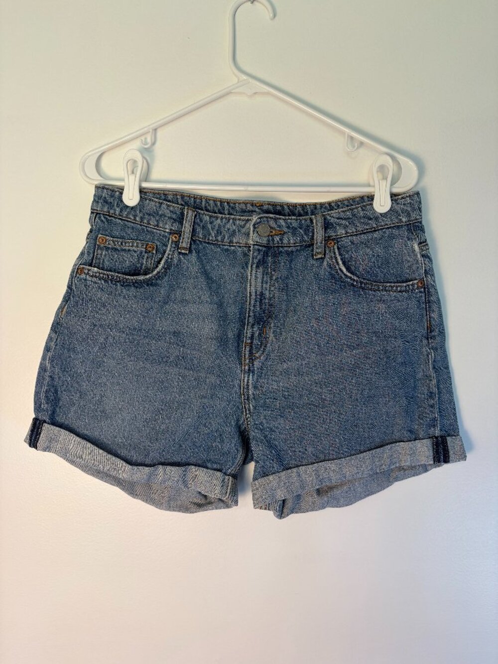 Weekday ASOS "Lo Shorts Week Blue" Medium Wash Denim Shorts